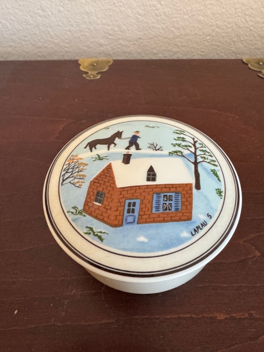 Vintage Villeroy & Boch Hand-Painted Ceramic Trinket Box Winter Cottage Scene